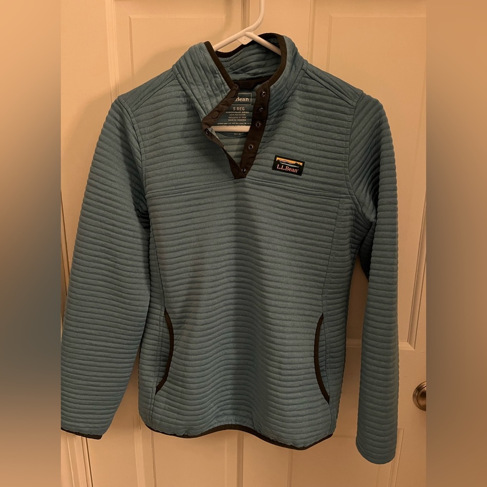 LL Bean Airlight pullover